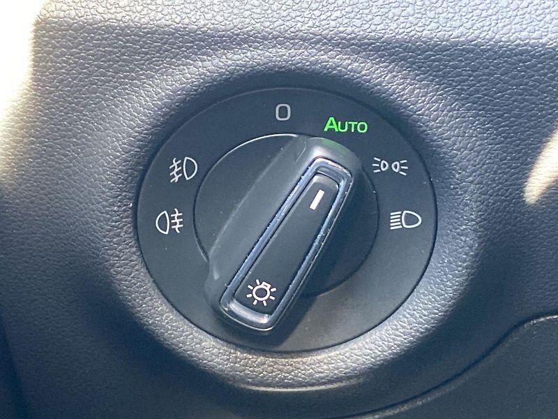 Škoda Kamiq (2020) 1.0 TSI Style - fotka 19 z 33