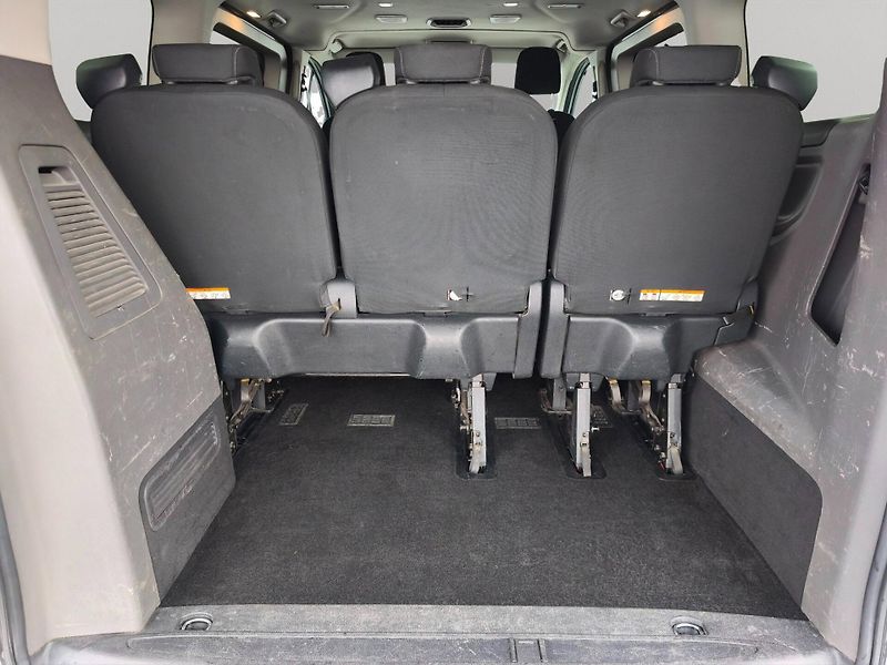 Ford Tourneo Custom (2020) 2.0 TDCi , ČR, tažné, 1. maj. - fotka 27 z 29