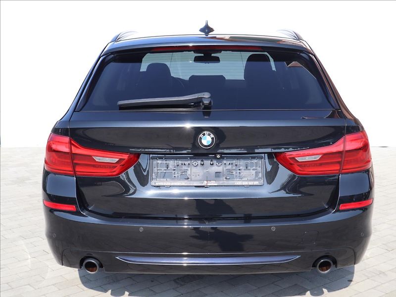 BMW Řada 5 3,0 XD SportLine Adaptive LED - fotka 5 z 45