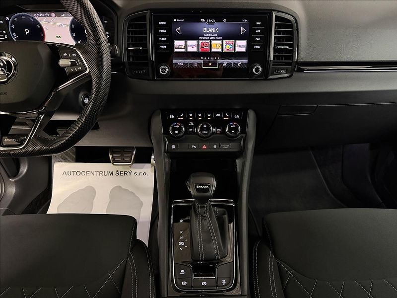 Škoda Karoq SPORTLINE 1.5TSI DSG ACC DCC - fotka 18 z 43