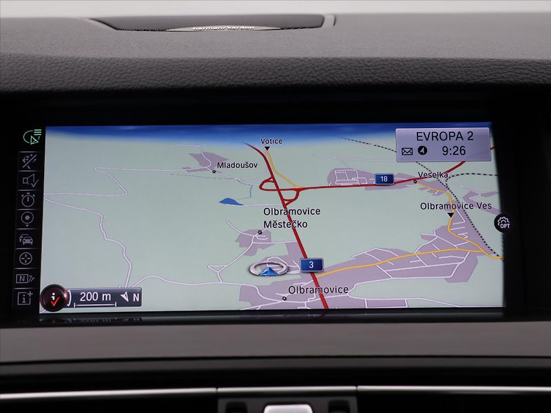 BMW Řada 5 3,0 D 190 kW X-Drive Luxury Li - fotka 21 z 35