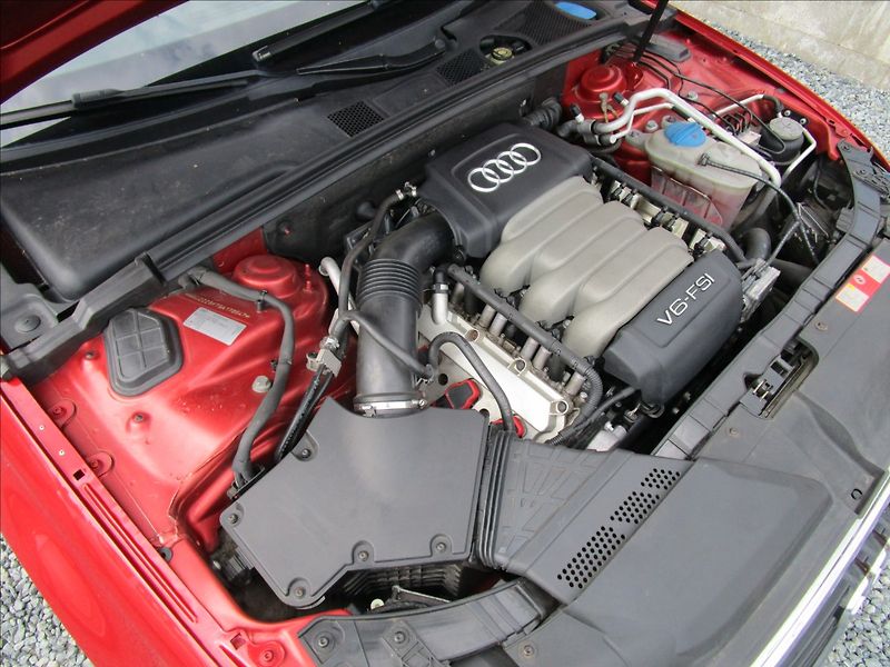 Audi A4 3.0FSi V6 Quattro S-Line - fotka 47 z 49