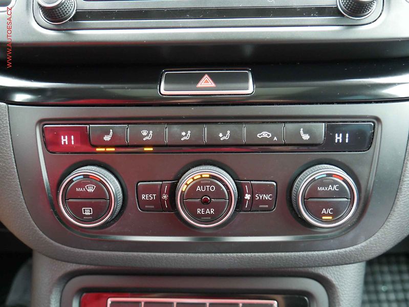 Seat Alhambra (2015) 2.0TDi 7Míst, DSG, bixen - fotka 19 z 22