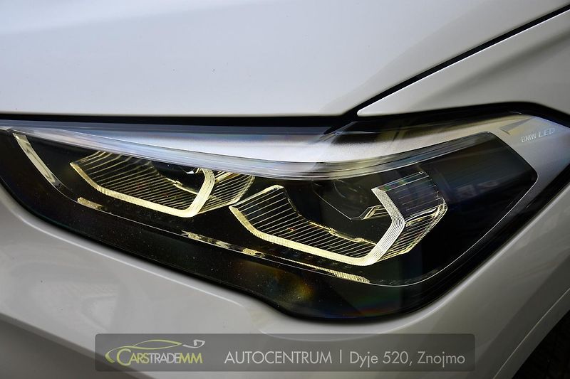 BMW X1 xDrive20d M-SPORT ČR - fotka 51 z 52