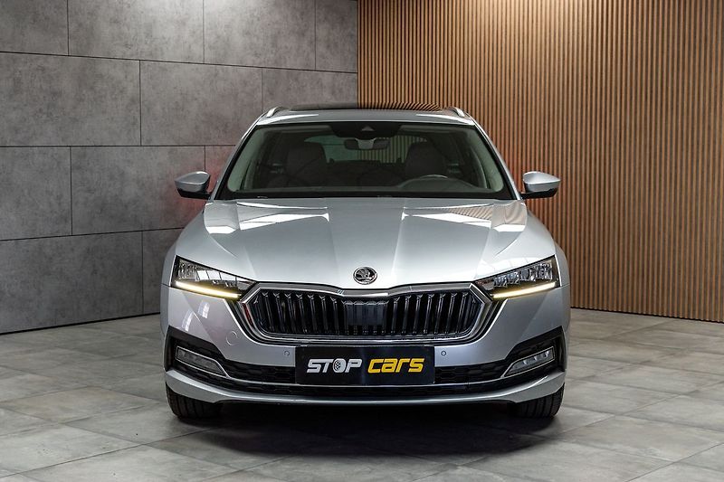 Škoda Octavia 1.5 G-TEC*KAMERA*ACC*DSG*DPH* - fotka 2 z 43