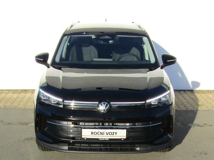Volkswagen Tiguan (2025) People 1,5 eTSI 110 kW mHEV - fotka 7 z 30