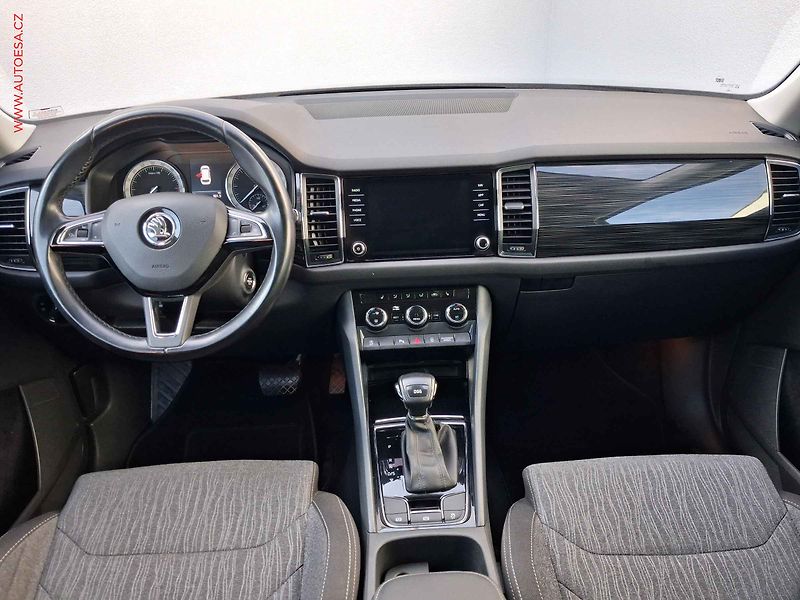 Škoda Kodiaq (2018) 2.0 TDI, DSG, navi, LED - fotka 8 z 18