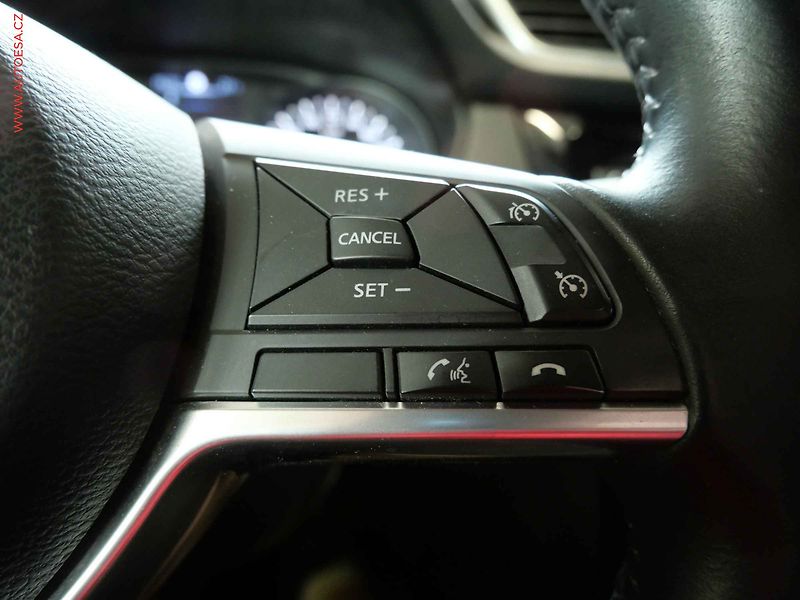 Nissan Qashqai (2018) 1.2 DIG-T, 2.maj, N-Connecta - fotka 16 z 21