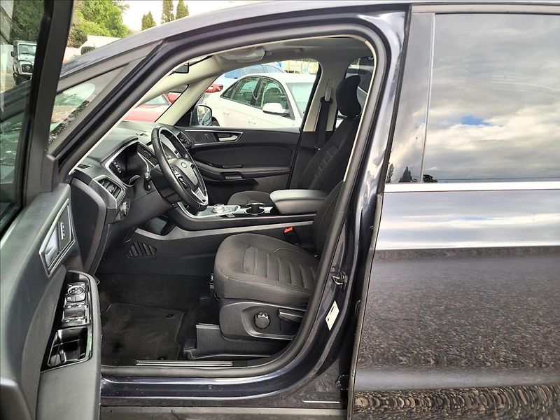 Ford Galaxy 2,5 Již není k dispozici - fotka 9 z 50