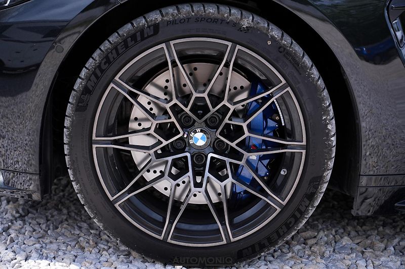 BMW M3 (2026) Competition Touring xDrive H&K - fotka 28 z 29