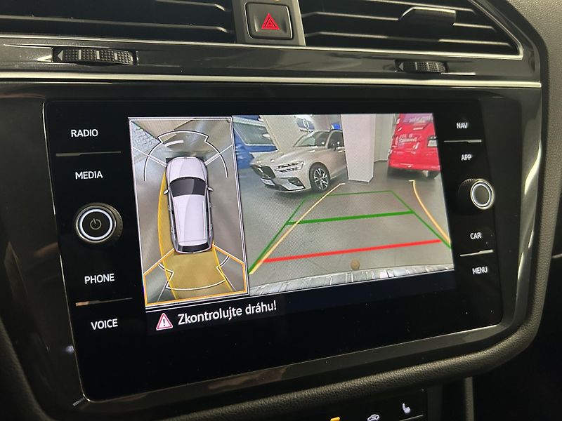 Volkswagen Tiguan Allspace (2024) 2.0TDi DSG 4M MATRIX HUD 360° - fotka 33 z 36