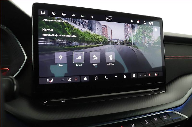 Škoda Octavia (2025) RS 2.0 TSI, RS 2.0TSI, KEYLESS - fotka 14 z 21