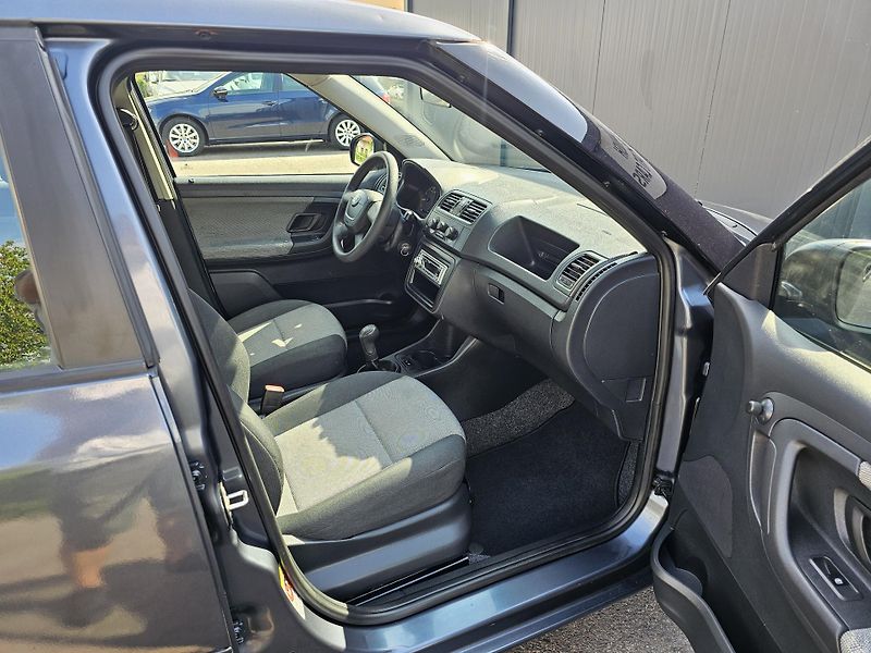 Škoda Fabia 1.2 44kW, KLIMA, REZERVACE - fotka 19 z 27