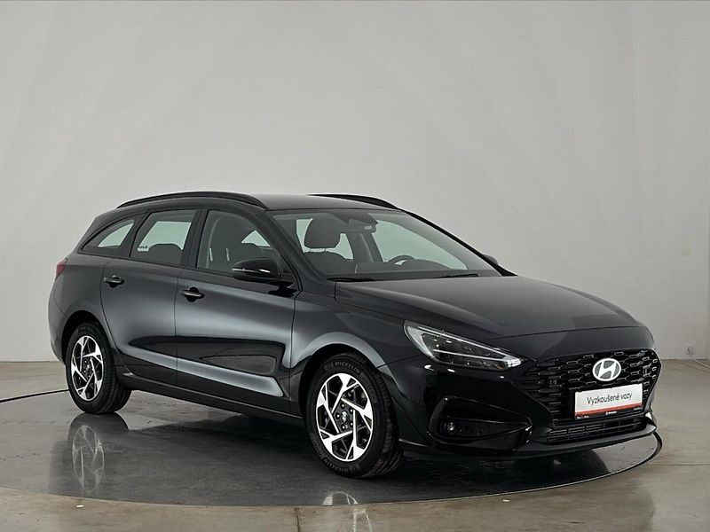 Hyundai i30 Smart DCT - fotka 14 z 26