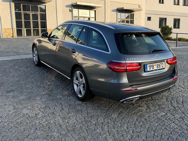 Mercedes-Benz Třídy E (2017) 220 d Kombi W213, serviska - fotka 5 z 18