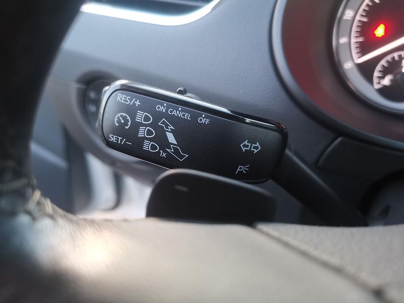 Škoda Octavia 2,0TDI DSG 110kW ACC STYLEPLUS - fotka 47 z 87