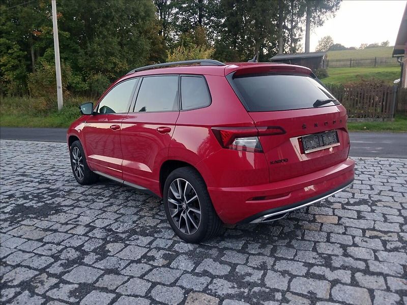 Škoda Karoq 2,0 TSI140kW DSG 4x4 SPORTLINE - fotka 5 z 39