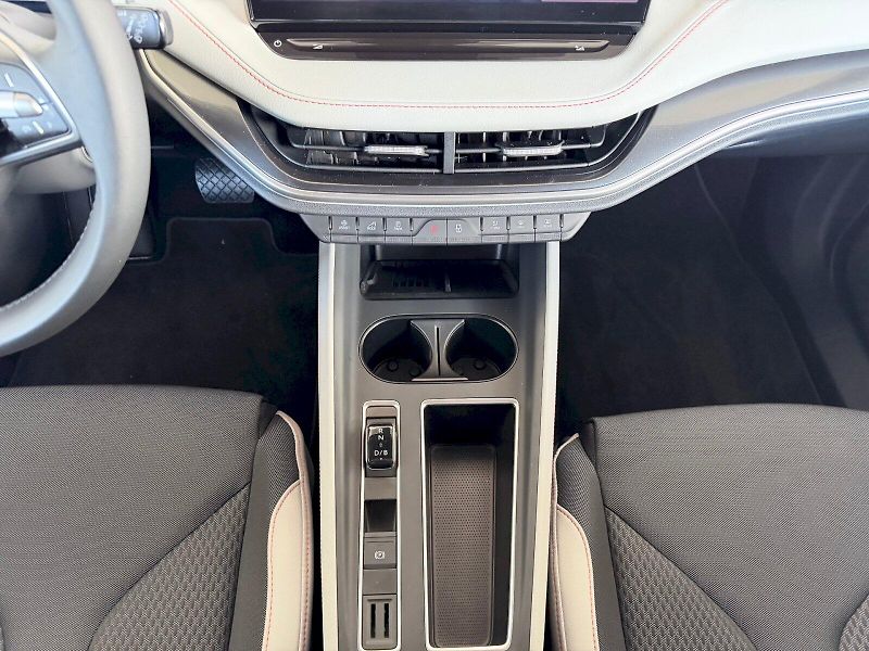 Škoda Elroq (2025) Selection 85 210 kW / 82 kWh - fotka 19 z 28