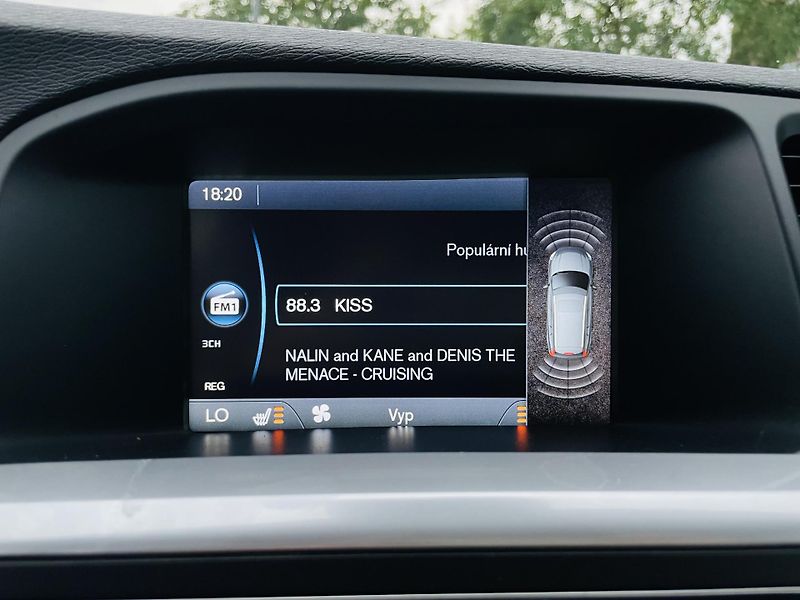 Volvo V60 2.4D5 MANUÁL TAŽNÉ SERVISKA - fotka 38 z 41