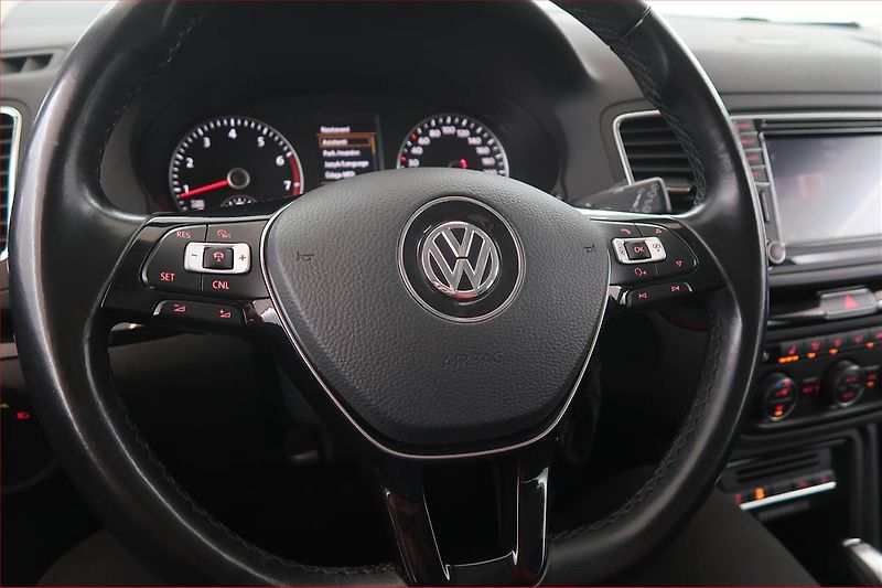 Volkswagen Sharan (2021) 1.4 TSI - fotka 16 z 18