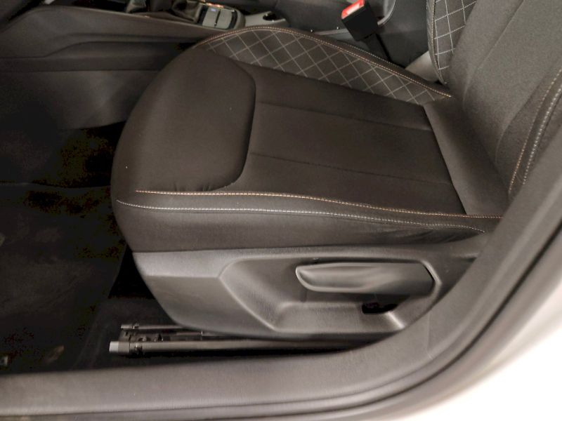 Škoda Scala (2023) 1.5 TSI 110 kW Ambition - fotka 16 z 23