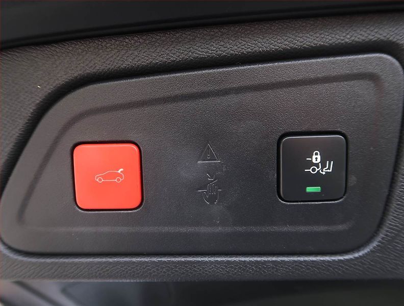 Citroën C5 Aircross (2019) BlueHDi 130, Automat, Kůže - fotka 19 z 21