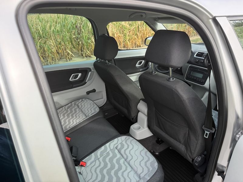 Škoda Roomster (2007) 1,4i 16V 63kW SERVISKA  - fotka 20 z 56