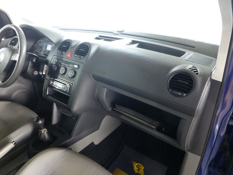 Volkswagen Caddy (2008) 1,9TDI*KLIMA*ALU*SADA KOL*5MÍS - fotka 15 z 20