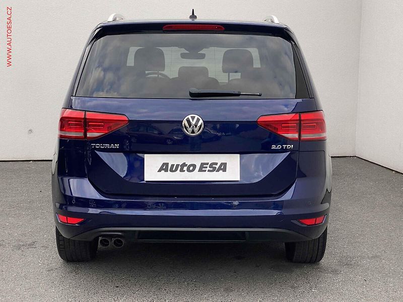 Volkswagen Touran (2017) 2.0 TDi, Sound, DSG, LED - fotka 5 z 18