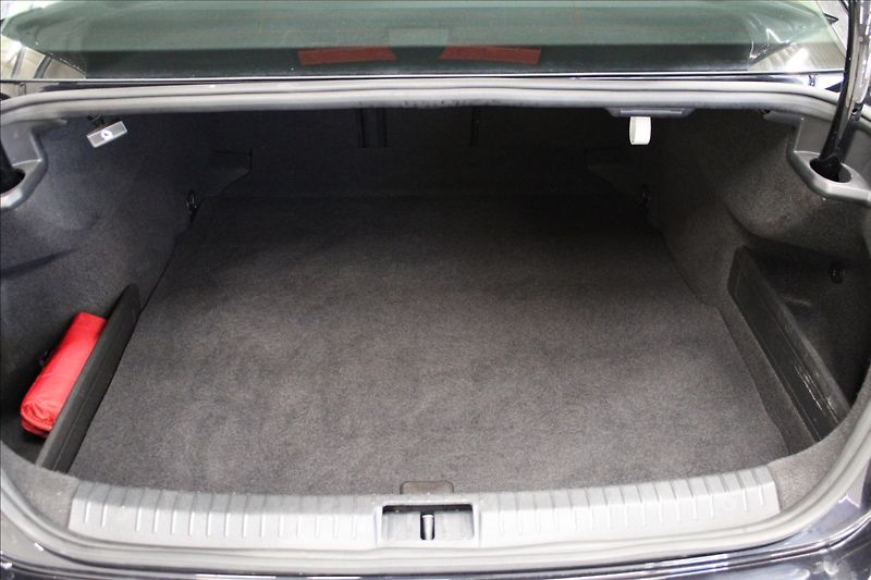 Volkswagen Passat 2,0 TDI DSG ELEGANCE 1.MAJ. CZ - fotka 5 z 37