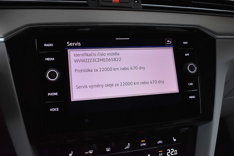 Volkswagen Passat 2.0 TDI ELEGANCE*ACC*ČR*1.MAJ - fotka 27 z 40