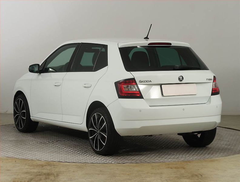 Škoda Fabia (2015) 1.2 TSI, Tempomat - fotka 4 z 21