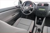 Volkswagen Golf (2004) 1.6 FSI, po STK, jezdí výborně - náhled 7