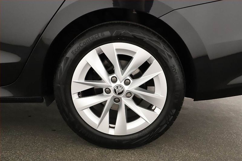 Škoda Octavia (2023) 2.0 TDI - fotka 20 z 20