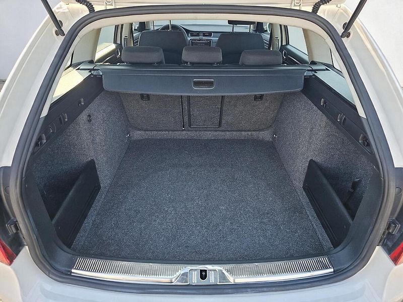 Škoda Superb 1.4 TSI 92 kW,TAŽNÉ,SERVISKA - fotka 11 z 40