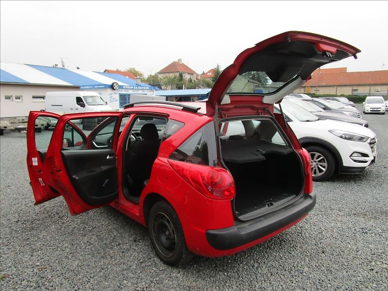 Peugeot 207 SW 1.4VTi Klima - fotka 28 z 36