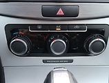 Volkswagen Passat (2012) 2.0 TDI, Automat, Navi - náhled 15