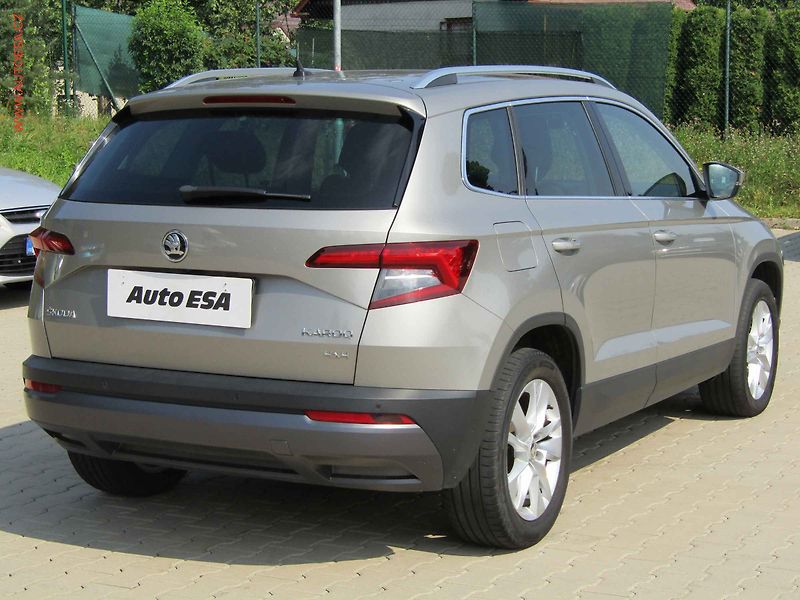 Škoda Karoq (2018) 2.0TDi 4x4, ČR, DSG, navi - fotka 4 z 16
