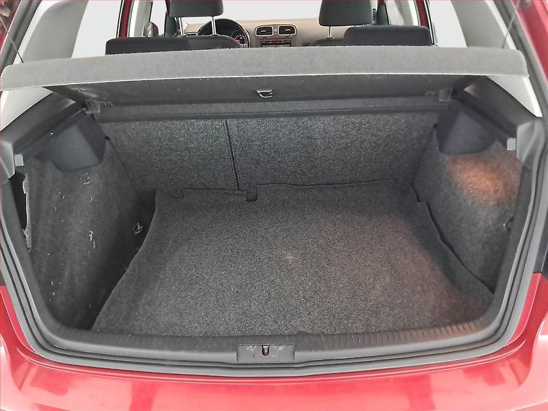 Volkswagen Golf (2009) 1.4 16V, LPG, po STK, Tažné - fotka 14 z 16