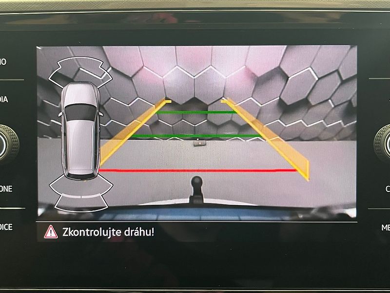 Volkswagen Passat 2.0 TDi LED SVĚTLA, rezervace - fotka 75 z 96