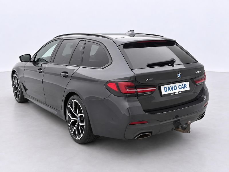 BMW Řada 5 3,0 540i 245kW xDrive DPH - fotka 5 z 34
