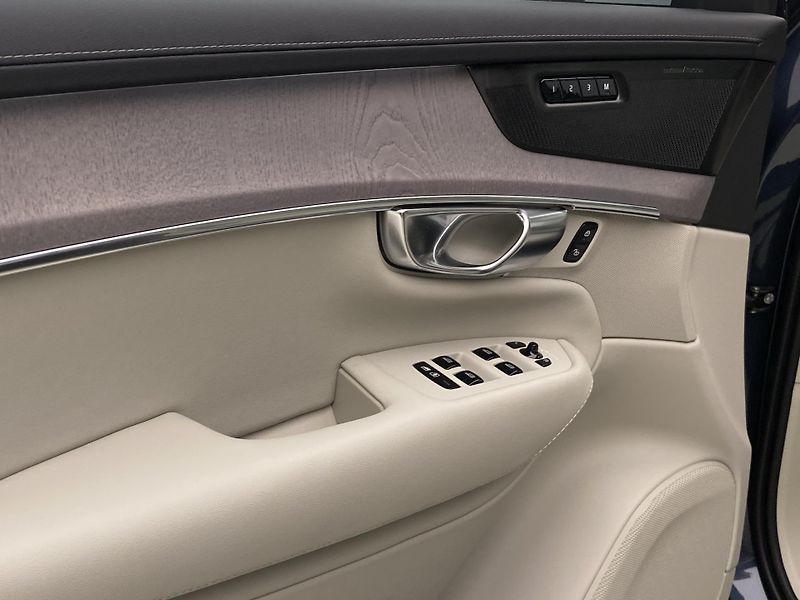 Volvo XC90 (2026) B5 AWD AUT BRIGHT PLUS 7míst - fotka 30 z 70