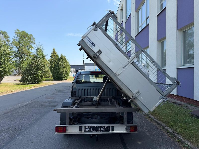 Isuzu D-Max 2,5 TD TT 4x4 / 3 - sklopka  - fotka 23 z 28