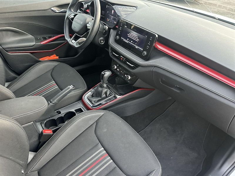 Škoda Fabia (2025) 1.0 TSI DSG Monte Carlo - fotka 10 z 33