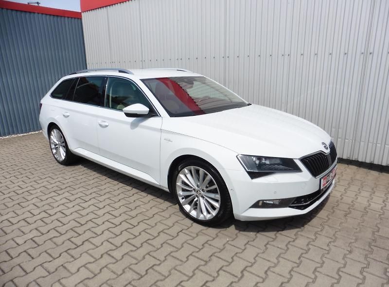 Škoda Superb III Combi 2.0 TSi Laurin & Kle - fotka 2 z 18