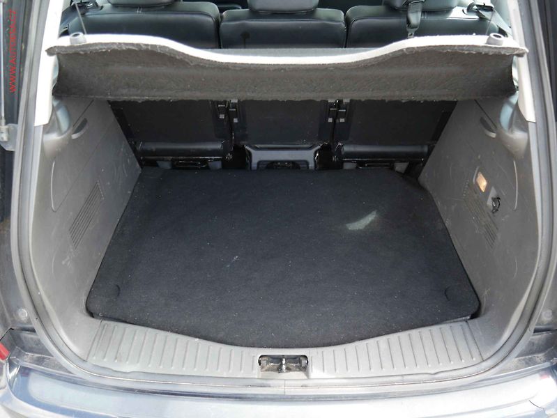 Ford C-MAX (2008) 2.0i, AC, parnor - fotka 7 z 15