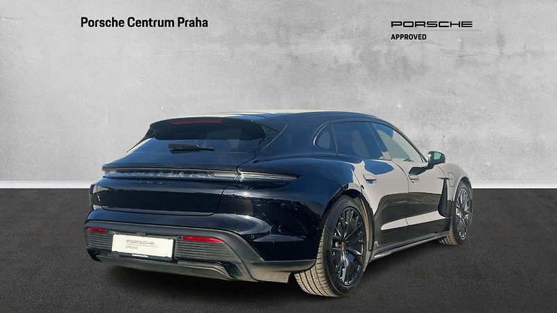 Porsche Taycan GTS - fotka 6 z 30
