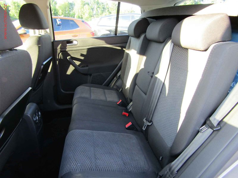 Volkswagen Golf Plus (2009) 1.4TSi, AC - fotka 9 z 15