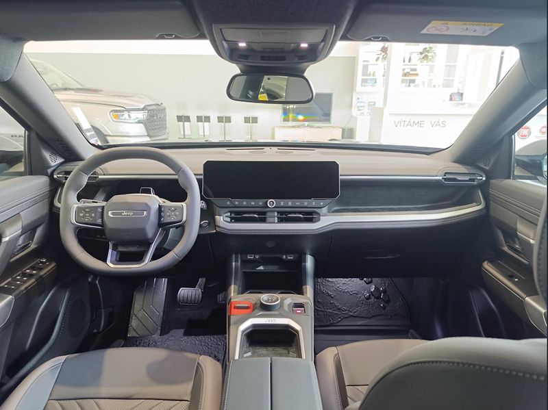 Jeep Compass (2026) 1,6 Plug-in Hybrid 225k  Summi - fotka 14 z 18