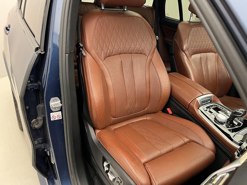 BMW X5 XDrive 30d M-Paket AUT CZ - fotka 22 z 54
